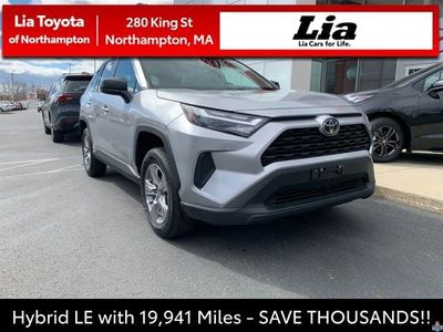2025 Toyota RAV4 Hybrid LE - Photo 2