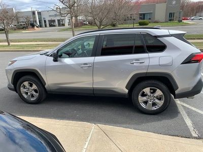2025 Toyota RAV4 Hybrid LE - Photo 7