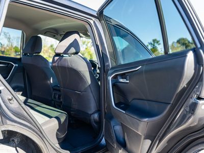 2024 Toyota RAV4 - Photo 12