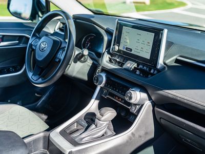 2024 Toyota RAV4 - Photo 11