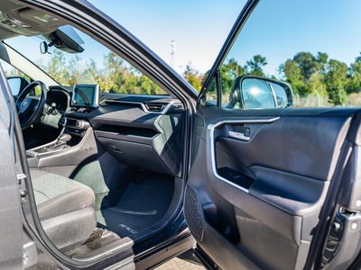 2024 Toyota RAV4 - Photo 10