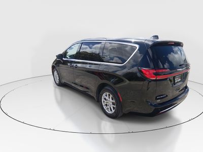 2024 Chrysler Pacifica — detail view