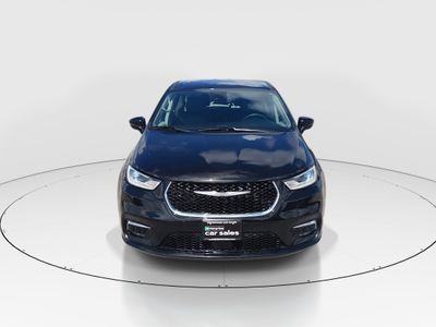 2024 Chrysler Pacifica — side profile view