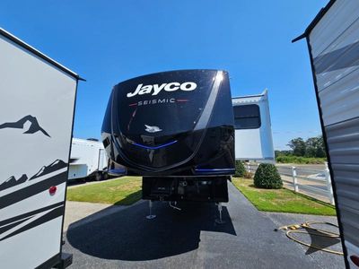 2026 Jayco Seismic - Photo 11