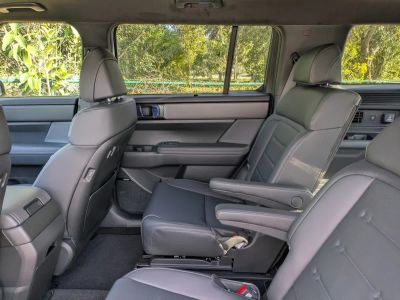 2026 Hyundai SANTA FE — photo 13 view
