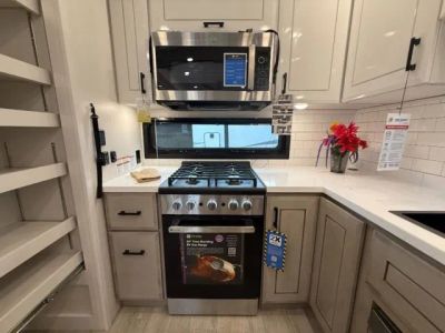 2026 Jayco Pinnacle - Photo 9