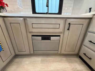 2026 Jayco Pinnacle - Photo 8
