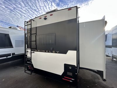 2026 Brinkley MODEL Z - Photo 3
