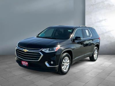 2020 Chevrolet Traverse — front three-quarter view