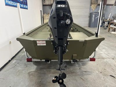 2026 SeaArk DXS 1652 SLD — rear three-quarter view