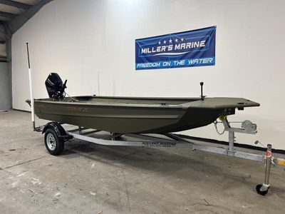 2026 SeaArk DXS 1652 SLD — front three-quarter view