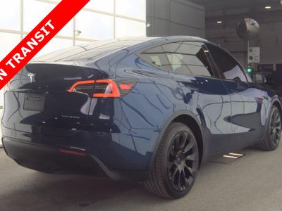 2023 Tesla Model Y - Photo 4