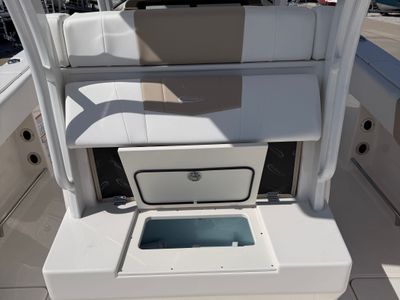 2026 Robalo 270 CC - Photo 20