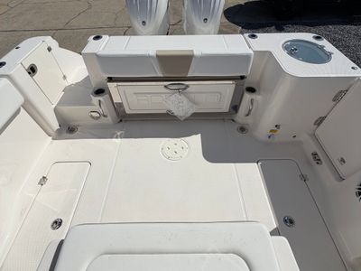 2026 Robalo 270 CC - Photo 14