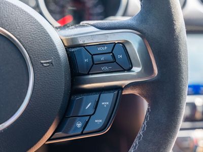 2020 Ford Mustang - Photo 29