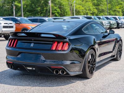 2020 Ford Mustang - Photo 6