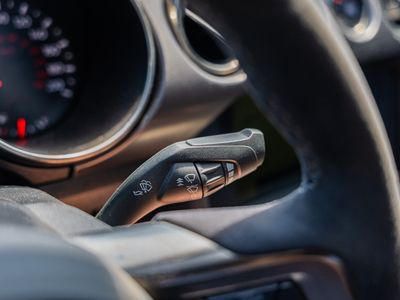 2020 Ford Mustang - Photo 31