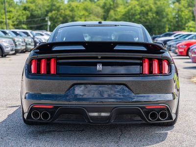 2020 Ford Mustang - Photo 5