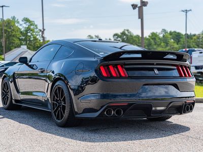 2020 Ford Mustang - Photo 4