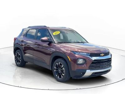 2023 Chevrolet TrailBlazer — rear three-quarter view