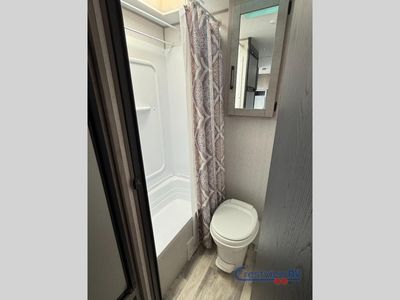 2022 Dutchmen RV Kodiak Cub - Photo 12