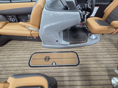 2026 Harris Flotebote SUNLINER 230 - Photo 13