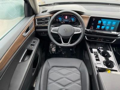 2026 Volkswagen Atlas — photo 11 view