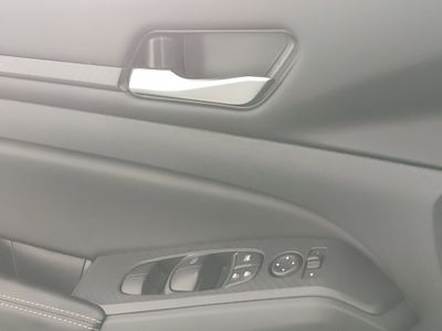 2025 Nissan Altima - Photo 17