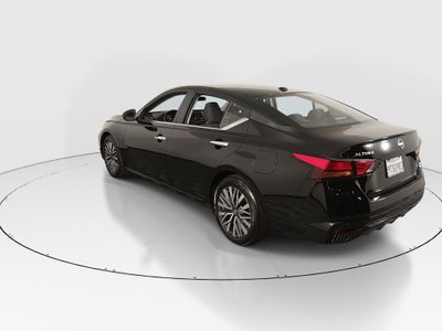 2025 Nissan Altima - Photo 5