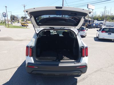 2023 Kia Sorento Plug-In Hybrid - Photo 11