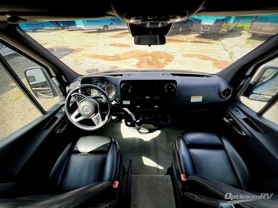 2020 Pleasure-Way Plateau - Photo 6