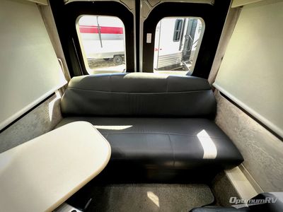 2020 Pleasure-Way Plateau - Photo 17
