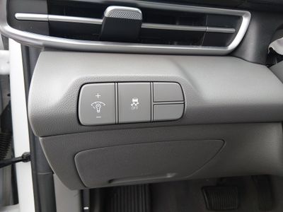 2024 Hyundai Elantra — photo 13 view