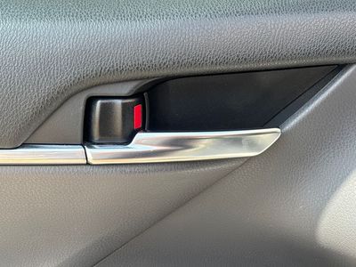 2023 Toyota Camry - Photo 8