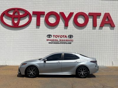 2023 Toyota Camry - Photo 3