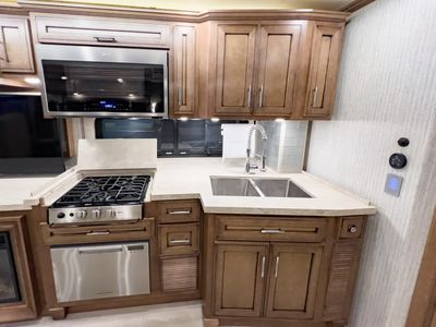 2023 Newmar VENTANA - Photo 7