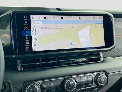 2026 Jeep Wrangler — photo 13 view