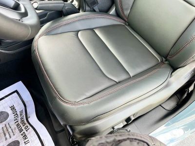 2026 Jeep Wrangler — photo 19 view