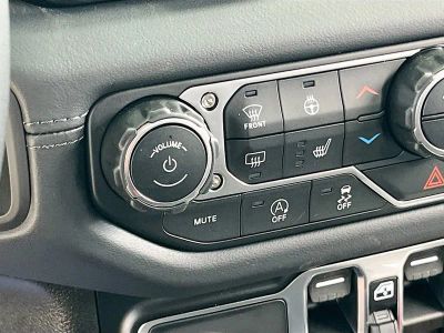 2026 Jeep Wrangler — photo 20 view