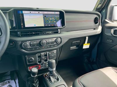 2026 Jeep Wrangler — photo 23 view