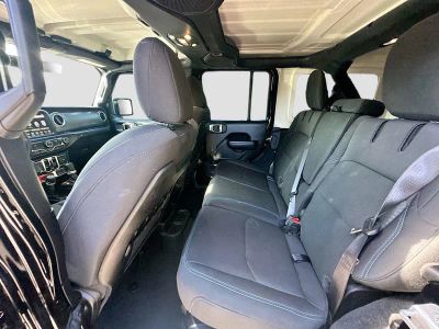 2022 Jeep Wrangler — photo 23 view