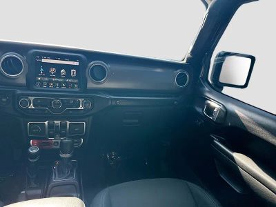 2022 Jeep Wrangler — photo 22 view