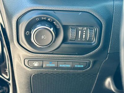 2022 Jeep Wrangler — photo 10 view