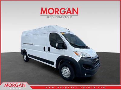 2025 Ram ProMaster 2500 High Roof in Bright White Clearcoat — front three-quarter view