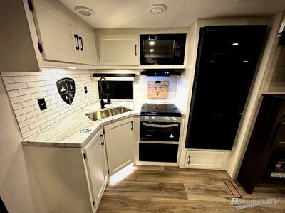 2026 Venture RV Stratus - Photo 6