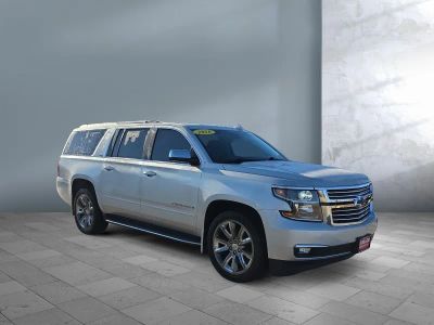 2016 Chevrolet Suburban - Photo 8