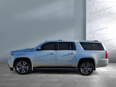 2016 Chevrolet Suburban - Photo 3
