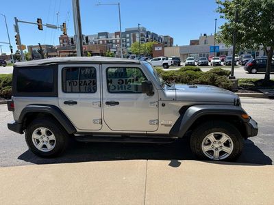 2020 Jeep Wrangler - Photo 4