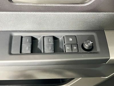 2024 Toyota Tundra — photo 13 view
