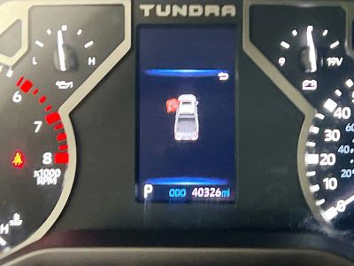 2024 Toyota Tundra — photo 18 view